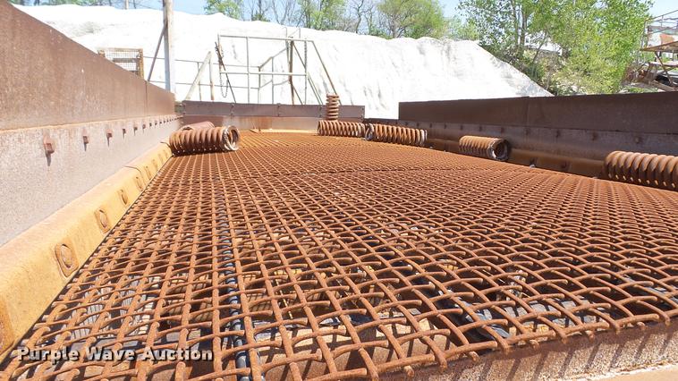 image for item DD7467 Hewitt-Robins V-16 shaker screen