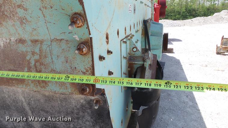 image for item DD7467 Hewitt-Robins V-16 shaker screen
