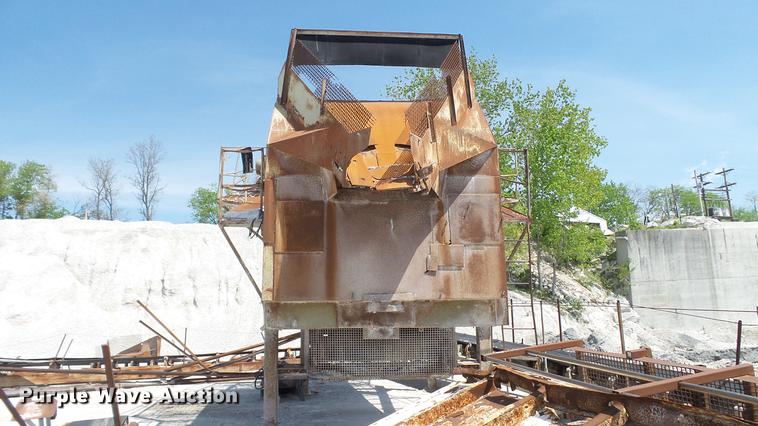 image for item DD7467 Hewitt-Robins V-16 shaker screen