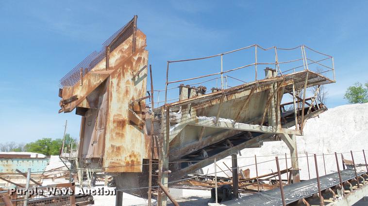 image for item DD7467 Hewitt-Robins V-16 shaker screen