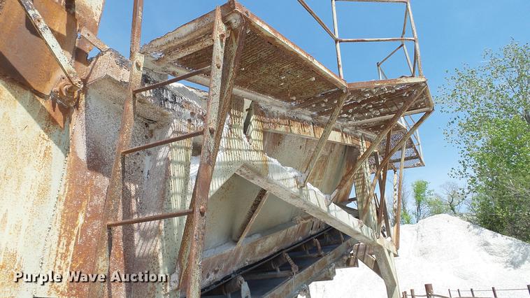 image for item DD7467 Hewitt-Robins V-16 shaker screen