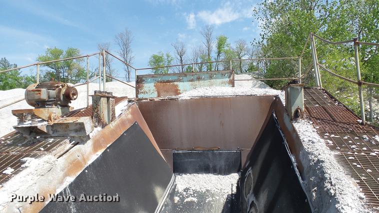 image for item DD7467 Hewitt-Robins V-16 shaker screen