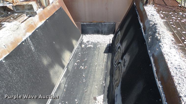 image for item DD7467 Hewitt-Robins V-16 shaker screen