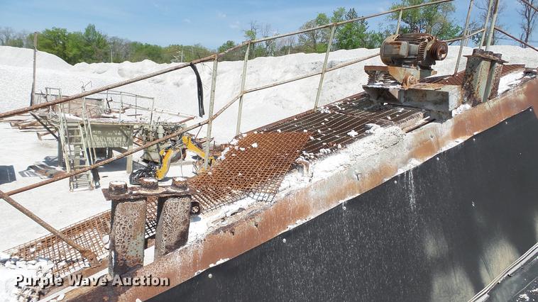 image for item DD7467 Hewitt-Robins V-16 shaker screen