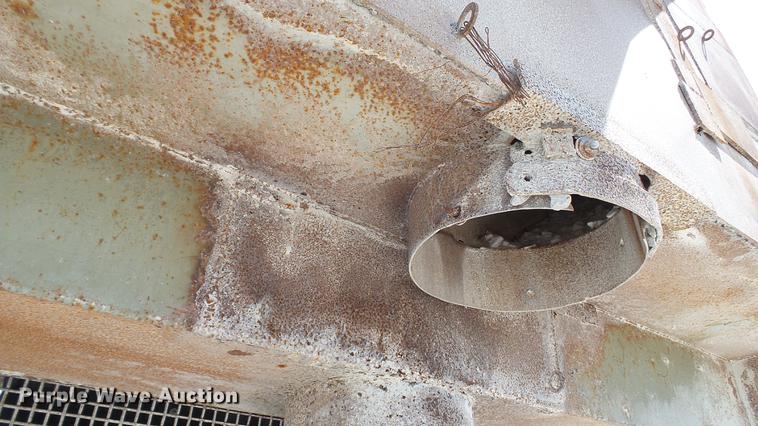 image for item DD7467 Hewitt-Robins V-16 shaker screen