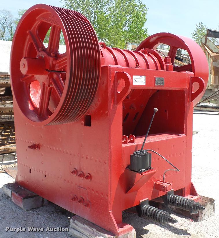image for item DD7468 Pioneer Engineering 3042 jaw crusher