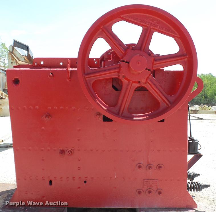 image for item DD7468 Pioneer Engineering 3042 jaw crusher