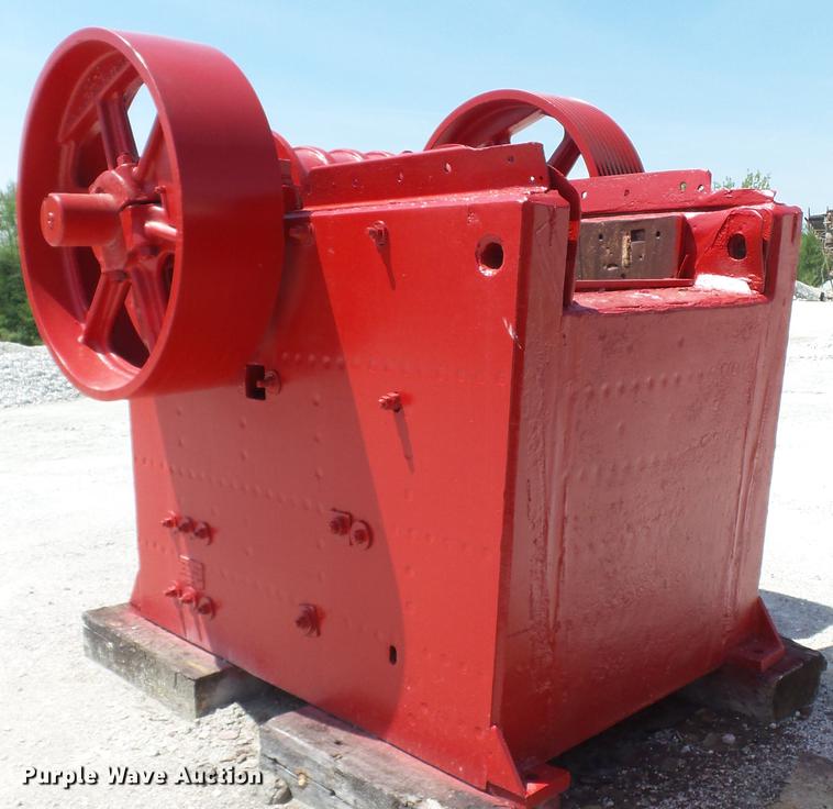 image for item DD7468 Pioneer Engineering 3042 jaw crusher