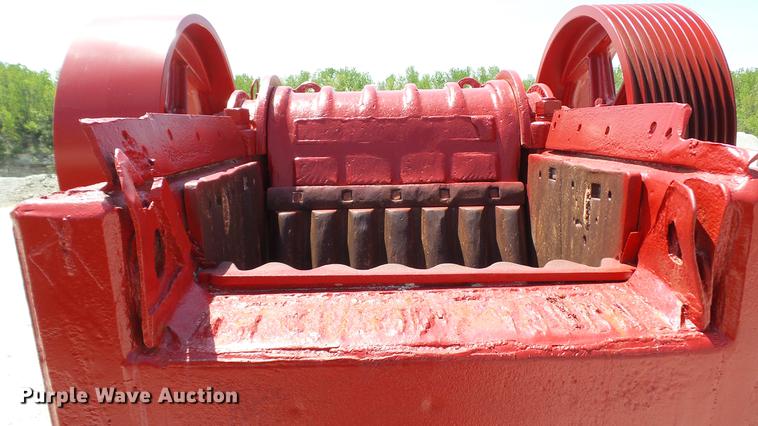image for item DD7468 Pioneer Engineering 3042 jaw crusher