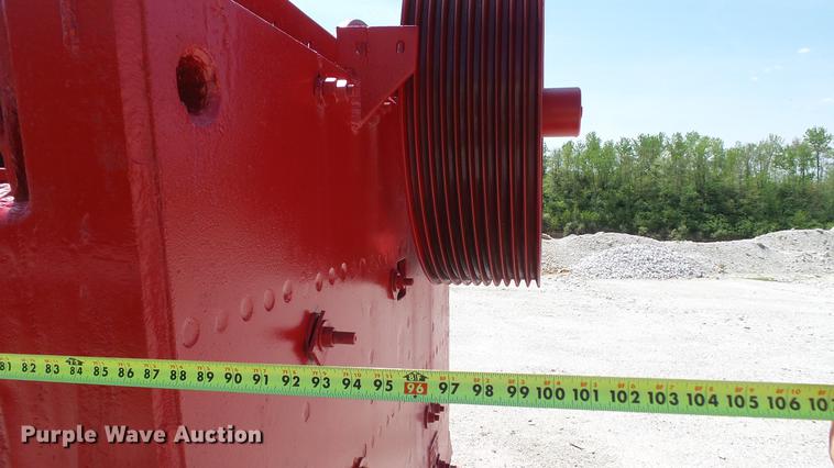 image for item DD7468 Pioneer Engineering 3042 jaw crusher