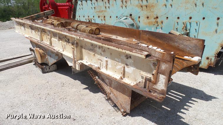 image for item DD7469 1968 Missouri Rodgers feeder