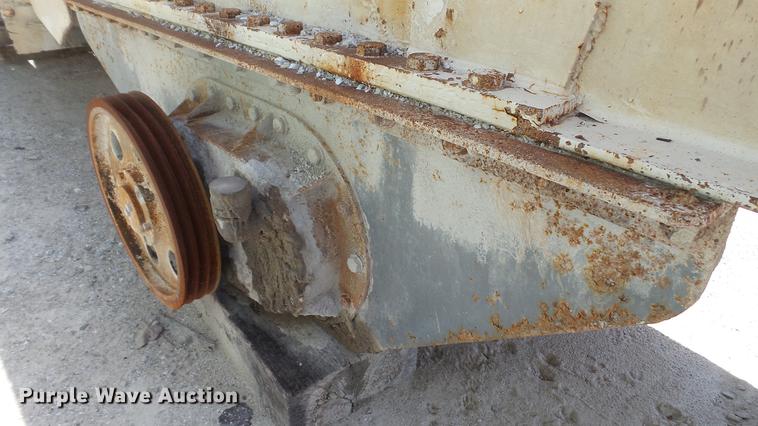 image for item DD7469 1968 Missouri Rodgers feeder