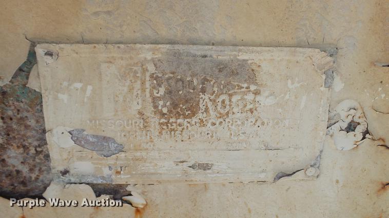 image for item DD7469 1968 Missouri Rodgers feeder