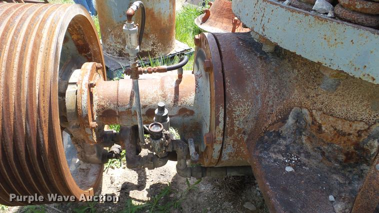 image for item DD7470 1963 Symons cone crusher