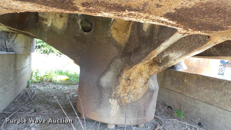 image for item DD7470 1963 Symons cone crusher