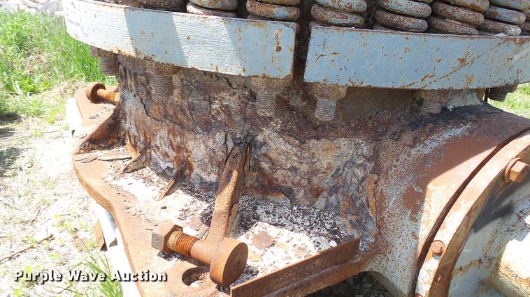 image for item DD7470 1963 Symons cone crusher