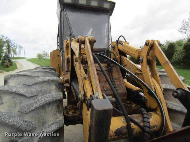 image for item DD8421 2007 Hydro Ax 421E mulcher