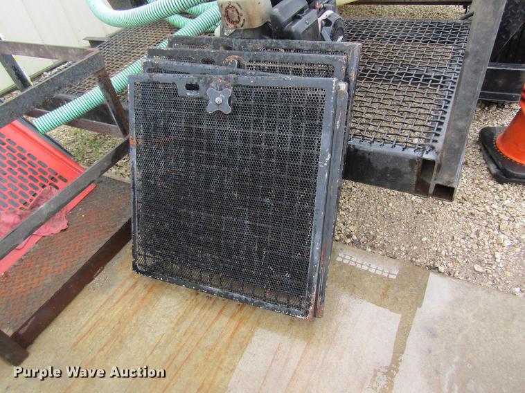 image for item DD8421 2007 Hydro Ax 421E mulcher