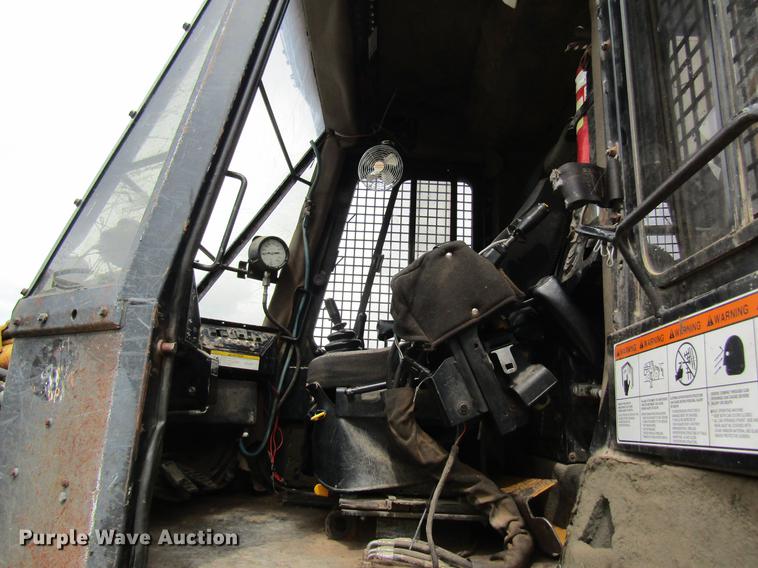 image for item DD8421 2007 Hydro Ax 421E mulcher