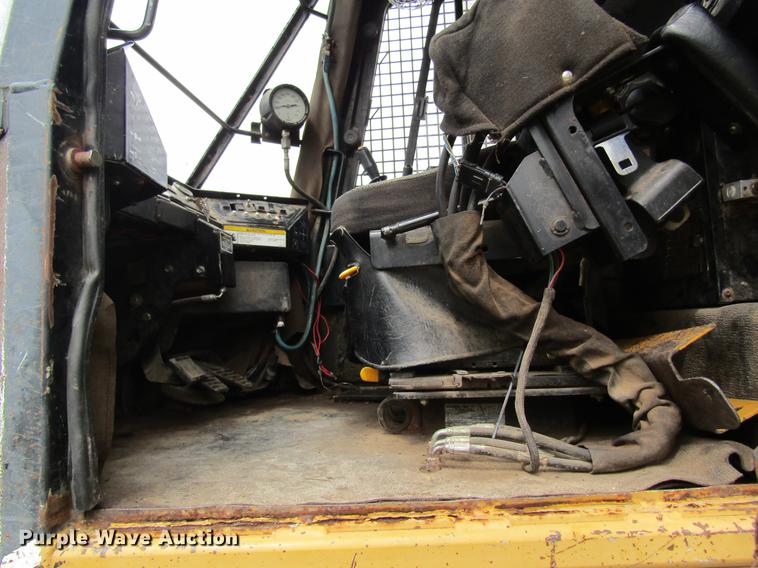 image for item DD8421 2007 Hydro Ax 421E mulcher