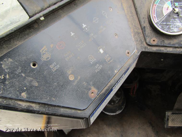 image for item DD8421 2007 Hydro Ax 421E mulcher