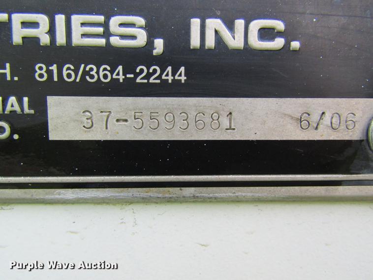 image for item DD8435 2007 Freightliner M2 106 bucket truck