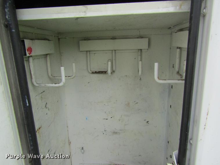 image for item DD8435 2007 Freightliner M2 106 bucket truck