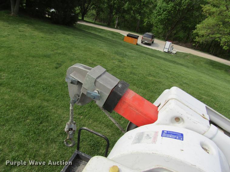 image for item DD8435 2007 Freightliner M2 106 bucket truck