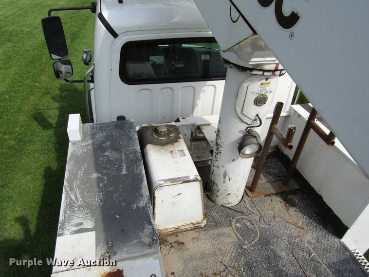 image for item DD8435 2007 Freightliner M2 106 bucket truck