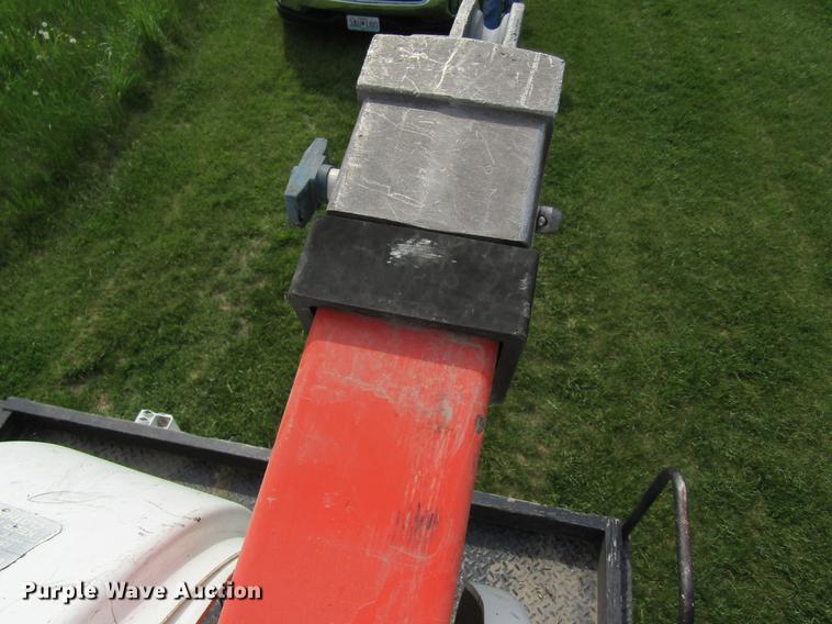 image for item DD8435 2007 Freightliner M2 106 bucket truck