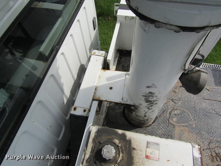 image for item DD8435 2007 Freightliner M2 106 bucket truck