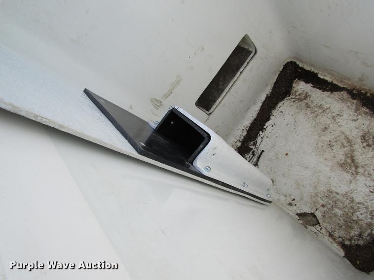 image for item DD8435 2007 Freightliner M2 106 bucket truck