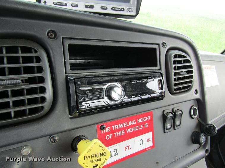 image for item DD8435 2007 Freightliner M2 106 bucket truck