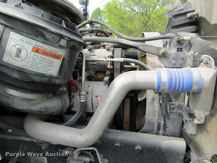 image for item DD8435 2007 Freightliner M2 106 bucket truck