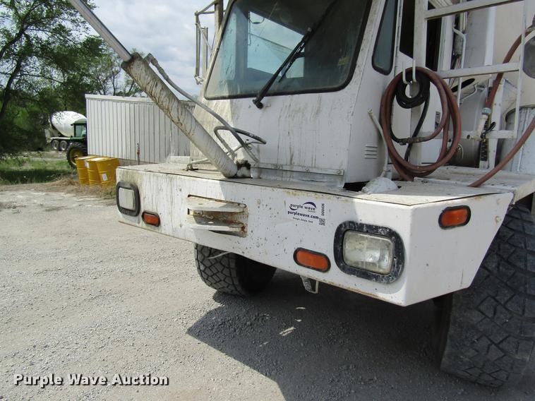 image for item DD8436 1999 Oshkosh S2146 ready mix truck