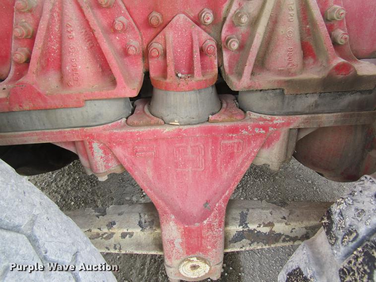 image for item DD8436 1999 Oshkosh S2146 ready mix truck