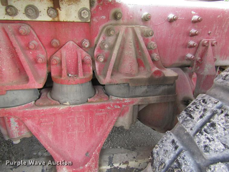 image for item DD8436 1999 Oshkosh S2146 ready mix truck