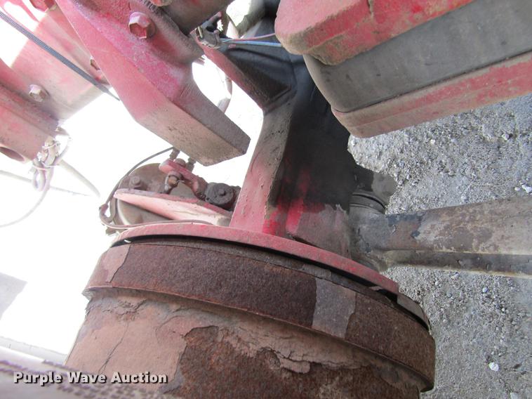 image for item DD8436 1999 Oshkosh S2146 ready mix truck