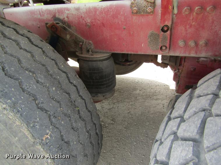 image for item DD8436 1999 Oshkosh S2146 ready mix truck