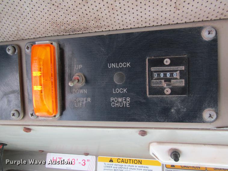 image for item DD8436 1999 Oshkosh S2146 ready mix truck