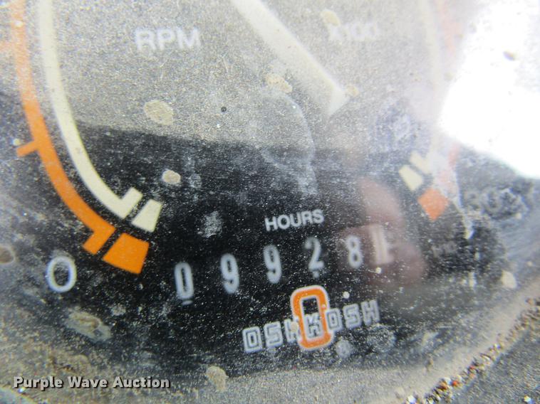 image for item DD8436 1999 Oshkosh S2146 ready mix truck