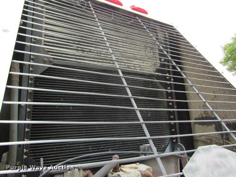 image for item DD8436 1999 Oshkosh S2146 ready mix truck