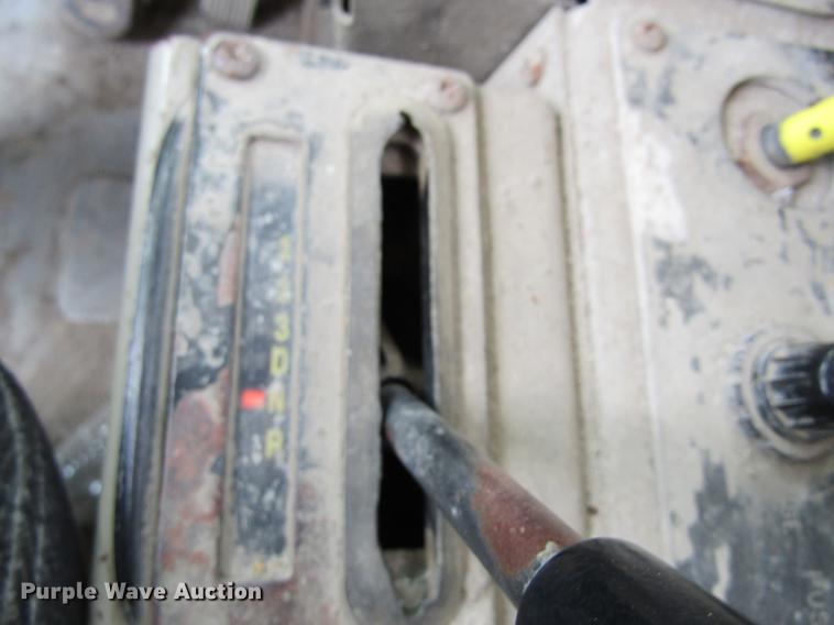 image for item DD8437 1999 Oshkosh S2146 ready mix truck