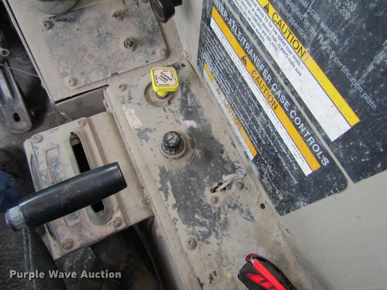 image for item DD8437 1999 Oshkosh S2146 ready mix truck