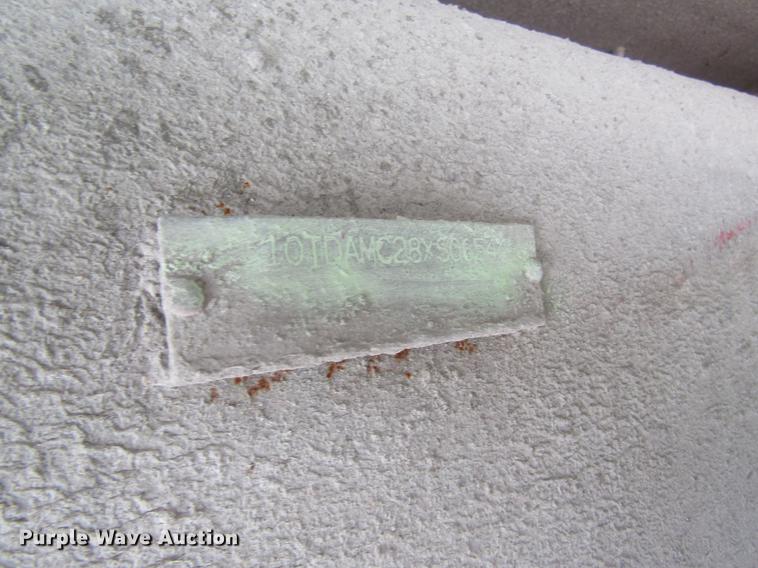 image for item DD8437 1999 Oshkosh S2146 ready mix truck