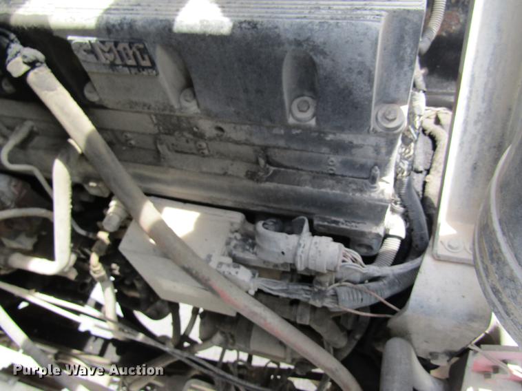 image for item DD8437 1999 Oshkosh S2146 ready mix truck