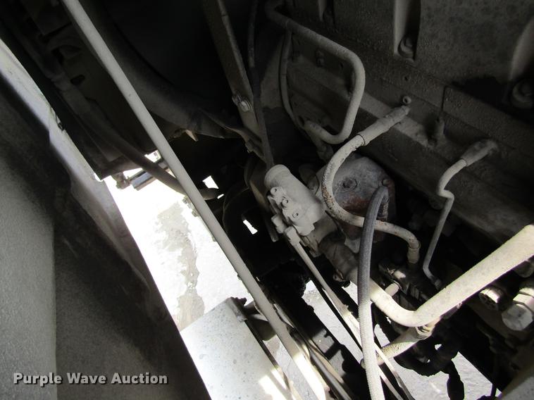 image for item DD8437 1999 Oshkosh S2146 ready mix truck