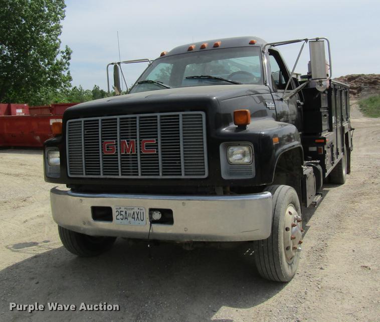 image for item DD8450 1996 GMC TopKick service truck with crane