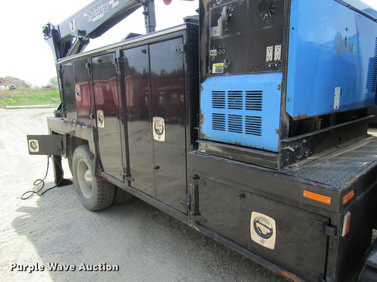 image for item DD8450 1996 GMC TopKick service truck with crane