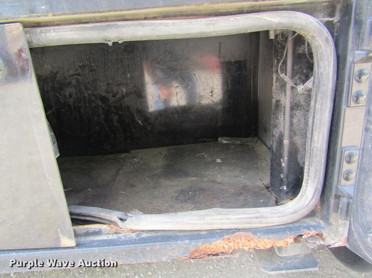 image for item DD8450 1996 GMC TopKick service truck with crane